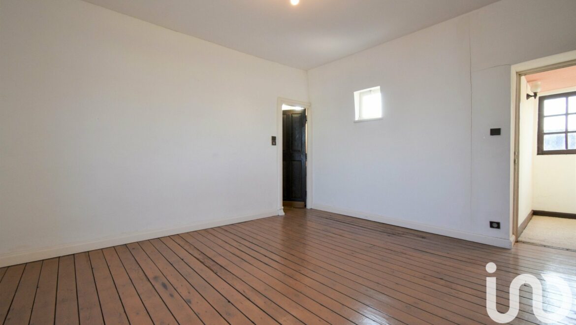 Maison 8 pièces de 204 m² à Amfreville-Saint-Amand (27370) à vendre