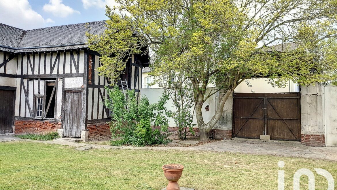 Maison 8 pièces de 204 m² à Amfreville-Saint-Amand (27370) à vendre