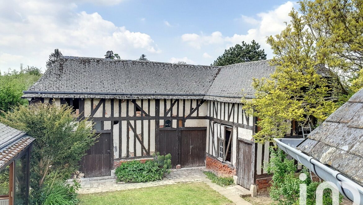 Maison 8 pièces de 204 m² à Amfreville-Saint-Amand (27370) à vendre