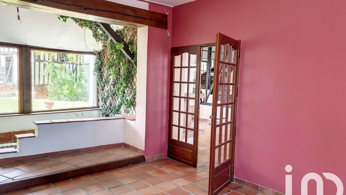Maison 8 pièces de 204 m² à Amfreville-Saint-Amand (27370) à vendre