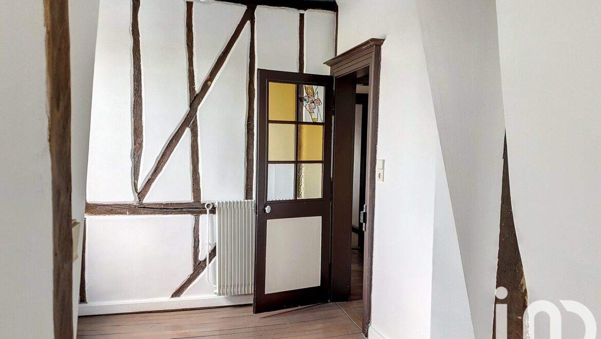 Maison 8 pièces de 204 m² à Amfreville-Saint-Amand (27370) à vendre