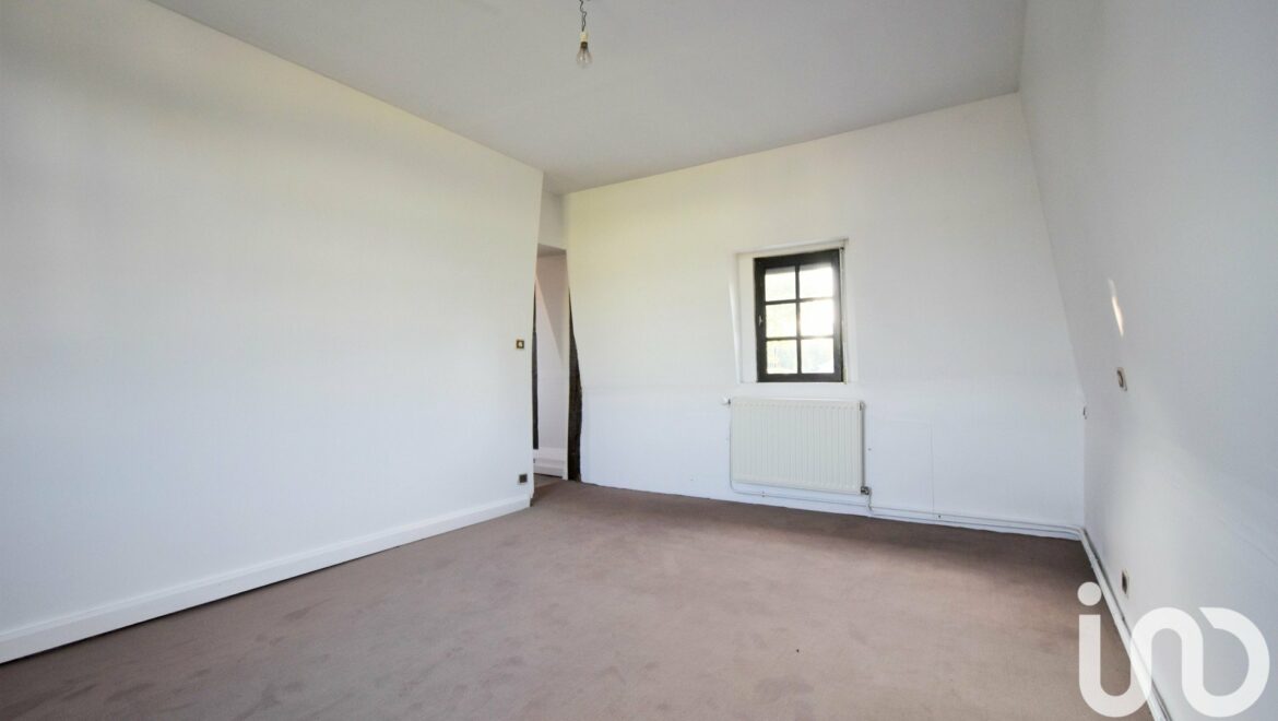 Maison 8 pièces de 204 m² à Amfreville-Saint-Amand (27370) à vendre