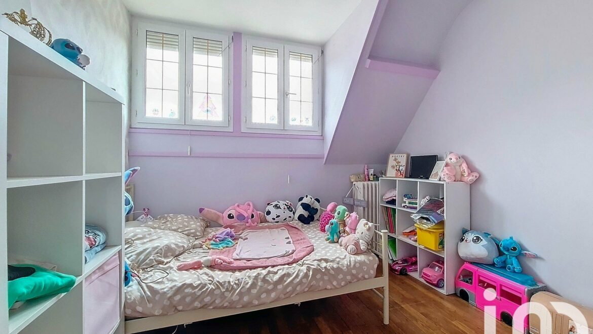 Maison 8 pièces de 155 m² à Les Andelys (27700) à vendre