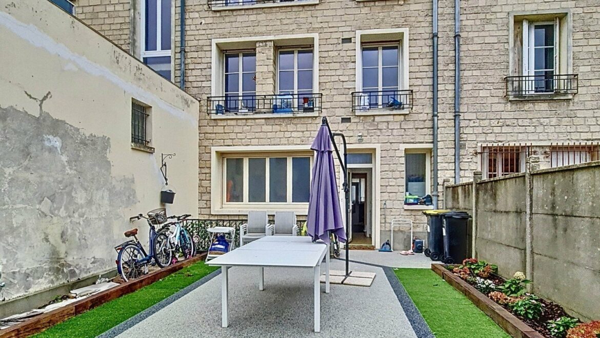 Maison 8 pièces de 155 m² à Les Andelys (27700) à vendre