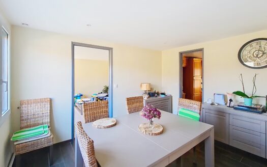 Maison 3 pièces de 55 m² à Acquigny (27400)