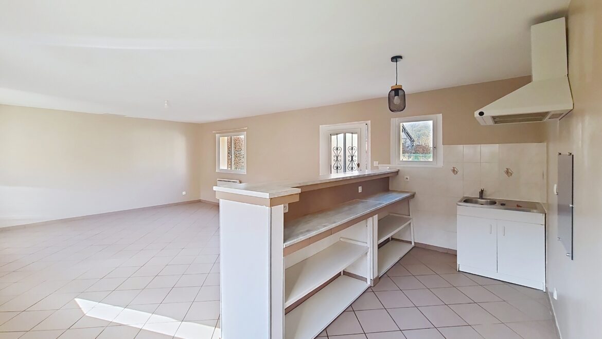 Maison 3 pièces de 97 m² à Amfreville-sur-Iton (27400) à vendre