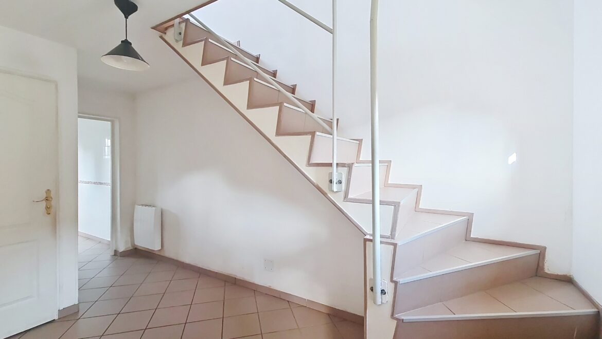 Maison 3 pièces de 97 m² à Amfreville-sur-Iton (27400) à vendre