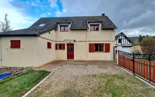 Maison 3 pièces de 97 m² à Amfreville-sur-Iton (27400)