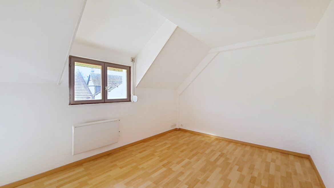 Maison 3 pièces de 97 m² à Amfreville-sur-Iton (27400) à vendre