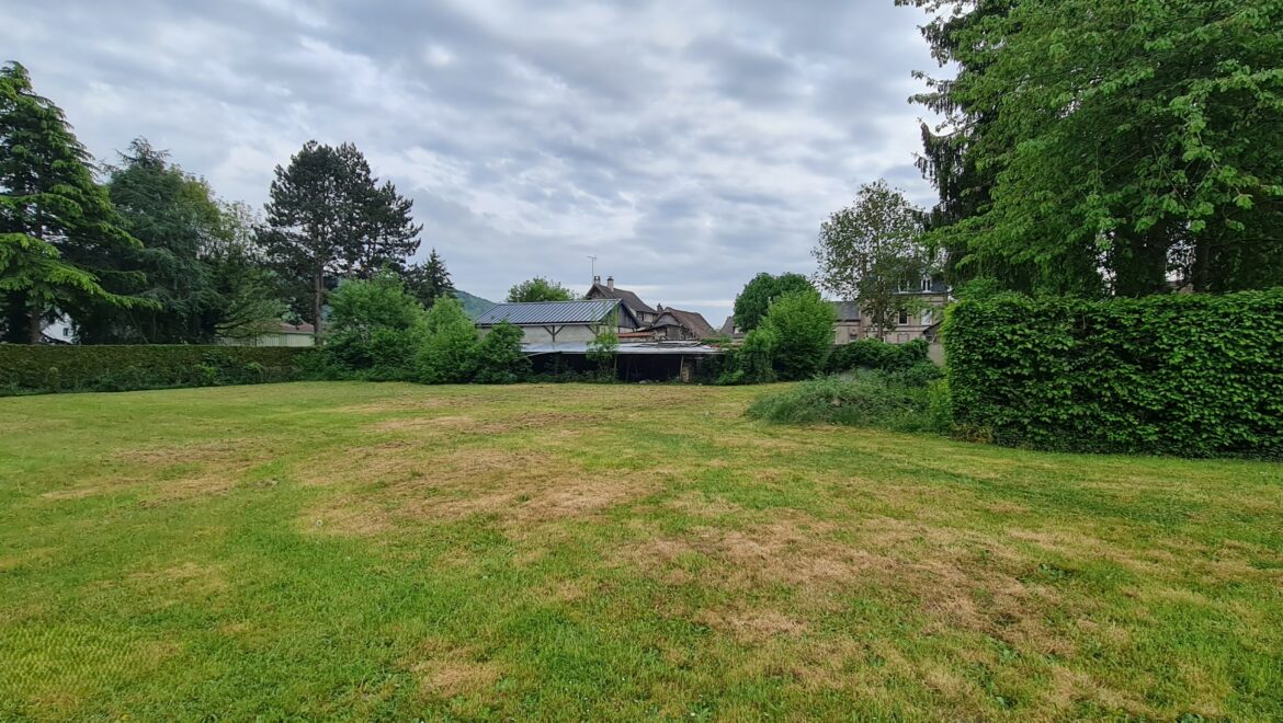 Maison traditionnelle à vendre. 4 pièces de 111 m² à Hondouville (27400)