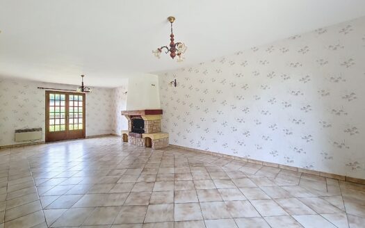 Maison traditionnelle 4 pièces de 111 m² à Hondouville (27400)