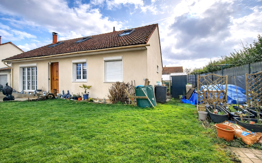 Maison familiale 5 chambres – 125 m² – Jardin 600 m² – Quartier recherché Le Cœur Perray – Proche gare