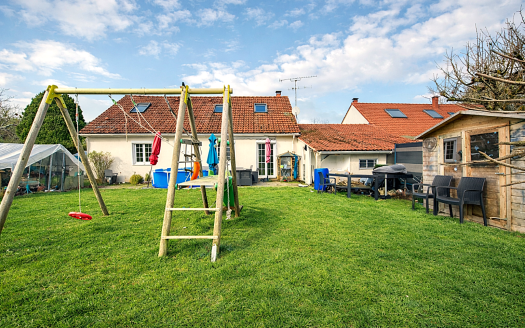 Maison familiale 5 chambres – 125 m² – Jardin 600 m² – Quartier recherché Le Cœur Perray – Proche gare